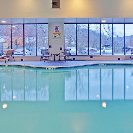 Holiday Inn Express Winfield - Teays Valley Hurricane Faciliteter billede