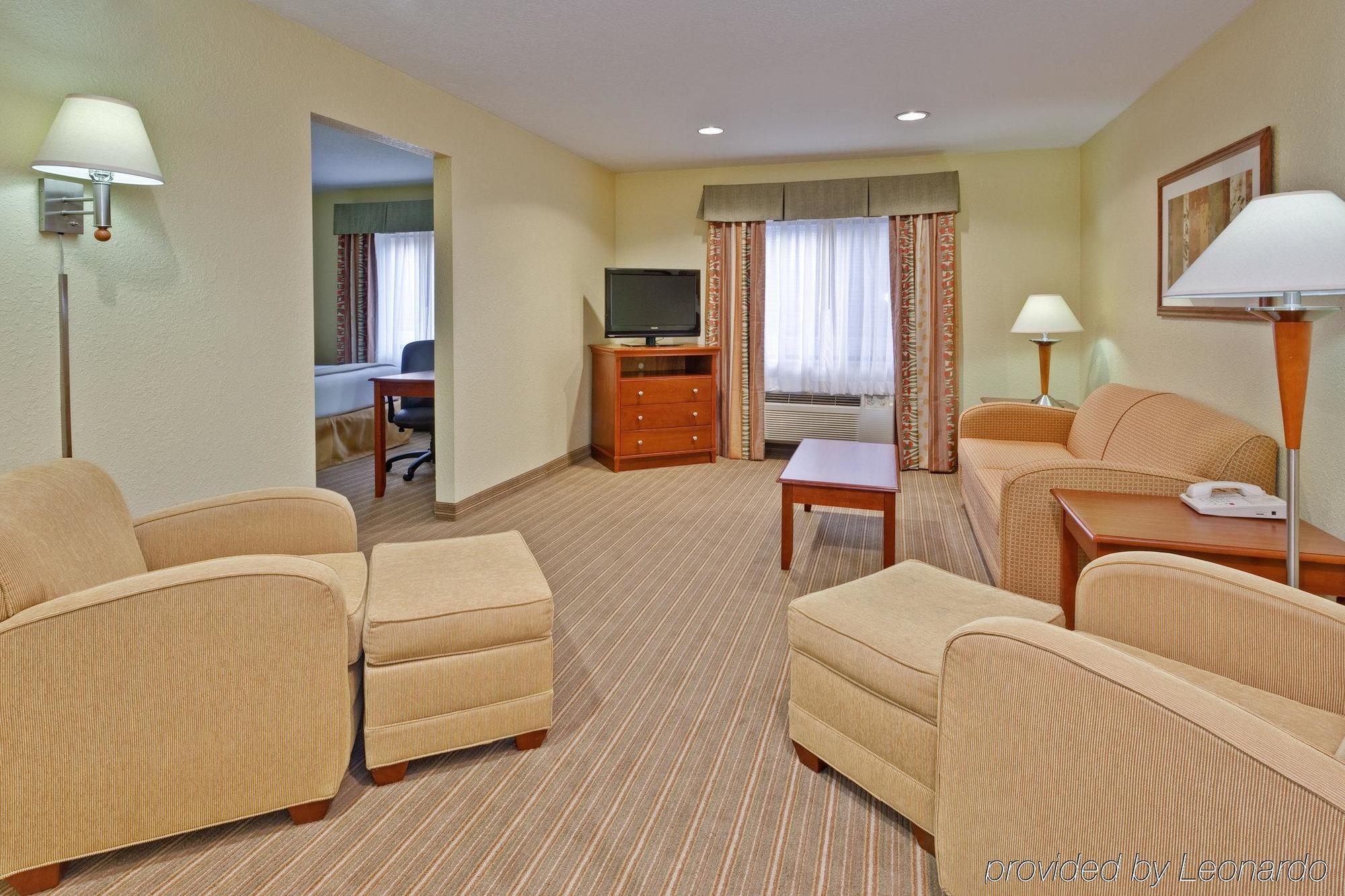 Holiday Inn Express Winfield - Teays Valley Hurricane Værelse billede