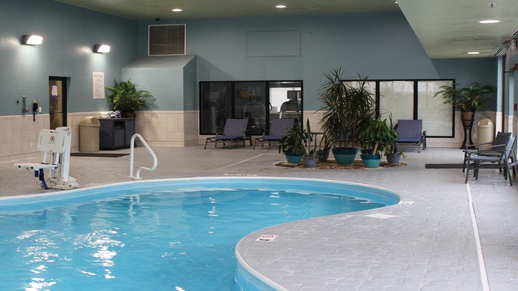 Holiday Inn Express Winfield - Teays Valley Hurricane Eksteriør billede