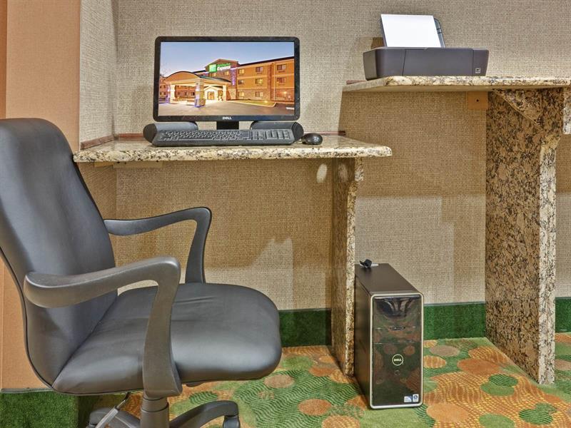 Holiday Inn Express Winfield - Teays Valley Hurricane Eksteriør billede