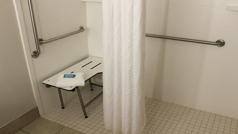 Holiday Inn Express Winfield - Teays Valley Hurricane Eksteriør billede