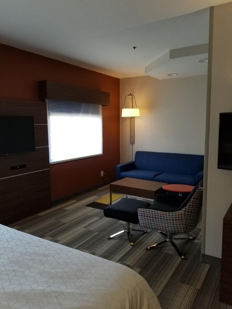 Holiday Inn Express Winfield - Teays Valley Hurricane Eksteriør billede