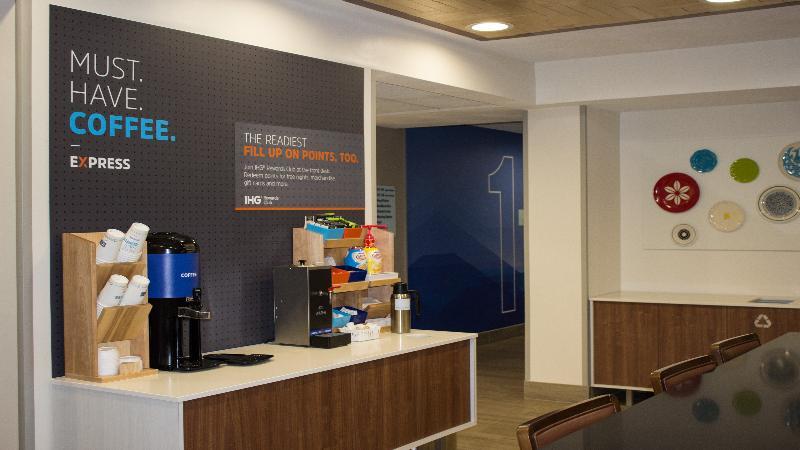 Holiday Inn Express Winfield - Teays Valley Hurricane Eksteriør billede